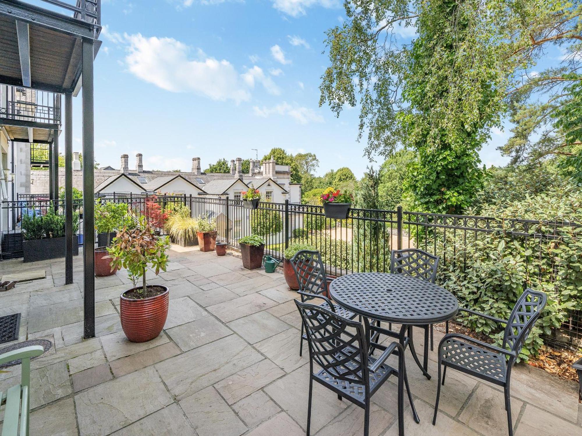 Apartment 14, Hazelwood Hall Silverdale  Esterno foto